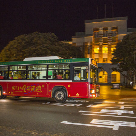 Kanazawa Light-up Bus