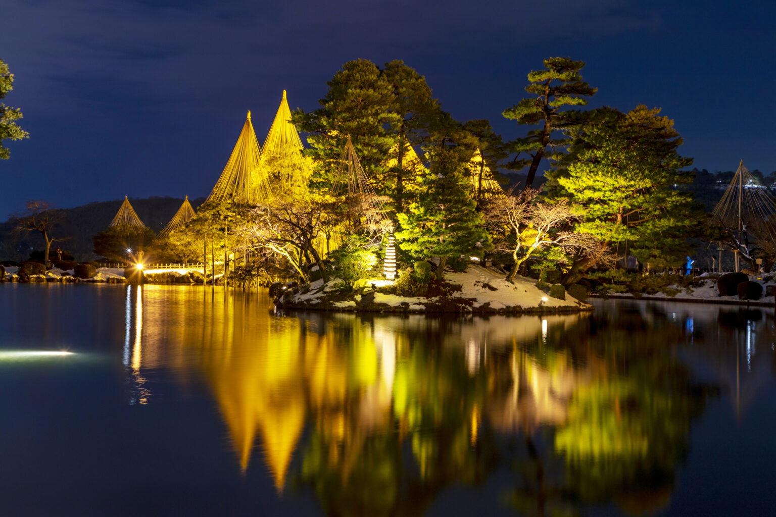 Winter Lighting Event in Kenrokuen Garden 2025